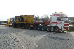 Jager Midwolde, Volvo FH 16 660 mit Nooteboom 2/5 Kombination Transport CAT 5110 HRD 88 Grundger�t