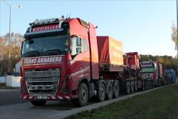 Trans Annaberg Wisiollek Volvo FH 05 750 8x4 mit Goldhofer 3-6 Rohradapter Kombination, auf Leerfahrt 